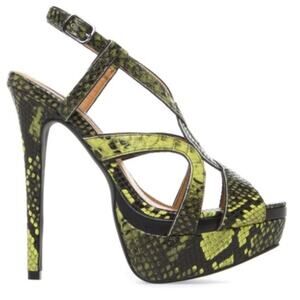 NIB Izabella Rue "Serafina" Sandals- Green/Black - 7.5